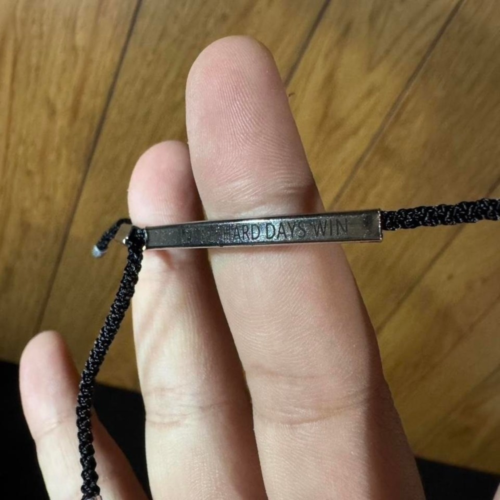Engraved "Don't let the hard days win" adjustable bracelet NWT - Picture 2 of 5